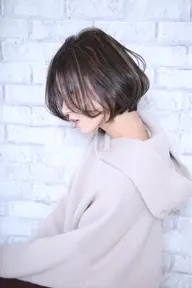 骨格や髪質に合わせたカット
