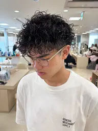 【新しい王道はこれだ💫】メンズ カット+波巻きパーマ🌊+眉カット+トリートメント