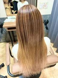 カット✂️+グラデーションブリーチ🟡+カラー🟩+3STEPトリートメント✨️【オープン記念🌱】