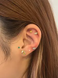 耳ツボジュエリー💎マッサージ付💆♀️