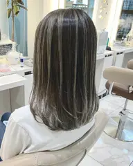 【海外風ハイライト✨】ブリーチハイライトカラー 施術目安時間180分