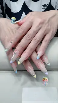 フレンチネイル