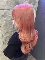 《📍ブリーチモデル募集👀》フルブリーチ、オンカラー、トリートメント🌟✨20時～🌙