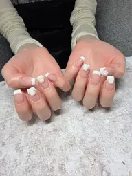 パラジェル使用！フレンチ🩷しっかり甘皮ケア付き⚠️オフあり