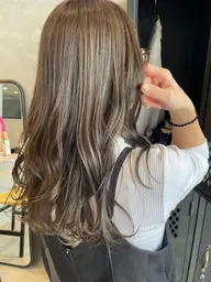 【💇🏻♀️minimo限定💇🏻♀️】カラー+Aujuaクイックトリートメント+ 頭身浴 10900円