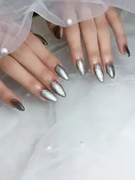 【キラキラ好きさんに✨】チップ長さ出し10本+うる艶✨マグネット/フラッシュ ワンカラー