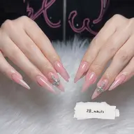 🎀チップ長さ出さし🎀ワンカラー+パーツ2個　オフ無し