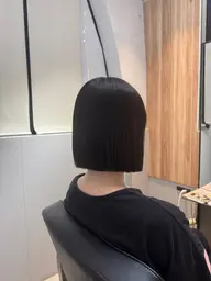 切りっぱなしボブカット✂️✨（平日21時​〜​、土日祝20時​〜​）⚠️すぐ予約でもこの時間以外はお受けできません。