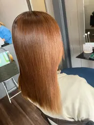 平日のみ学生様限定　レディース　カット+カラー