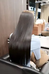 【縮毛矯正メニュー人気𝐍𝐨. 𝟏💎】カット+縮毛矯正+Aujuaトリートメント