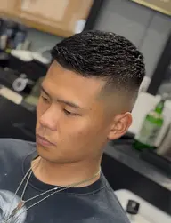 「ご新規様限定」フェードカット💈「フェザーアップ」minimoの口コミ投稿でこのお値段です！