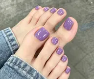 足元も可愛くキレイに✨お好きなカラーを1色お選びいただけます♡シンプルネイルがお好きな方におすすめです☺️