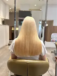 [5月限定]カット+ケアブリーチ+うる艶カラー