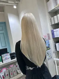 💍ミニモ限定💍デザインカット➕ケアトリプルカラー（※ダメージを94％カット） ➕艶トリートメント