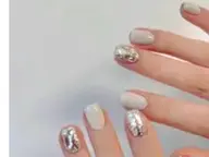 ⭐️【オフ込み】 ワンカラー+2本ストーン埋めつくしアート