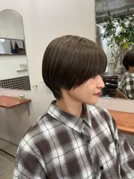 ショートボブ