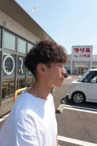 【ご新規様&ミニモ限定メニュー】骨格矯正メンズカット+ケアツイストスパイラルパーマ+毛髪補修トリートメント+眉カット