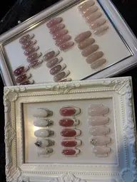 マグネット×ホワイトフレンチ