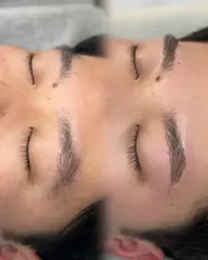 【メンズ】似合わせ美眉コース🫧丁寧カウンセリング+眉デザイン+眉wax+間引き+アロマ鎮静パック+美容液保湿