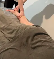 【1番人気】肩こり、浮腫、ヒップアップ!小顔効果も期待!!筋膜リリース&リンパボディ80分