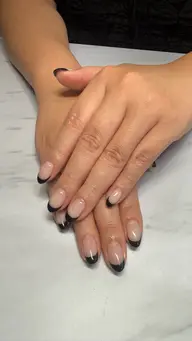 フレンチネイル