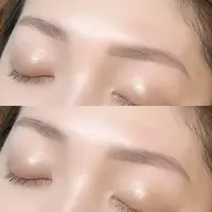 美眉スタイリング︎💕︎アイブロウWAXで眉毛を綺麗に整えます❣️