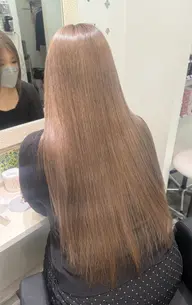 枝毛カット+外国人風カラー+艶々トリートメント¥16500→¥11000［池袋］
