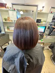 オーガニックカラーとカット、シャンプーブローのシンプルなセットメニューになります