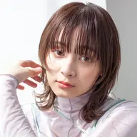 イルミナカラー❗️ 透明感とツヤが抜群で、髪へのダメージも軽減します！外国人のような柔らかな色味が特徴です❗️