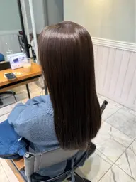 《ヘアポテンツァ》くせやうねりを抑え艶のある柔らかな髪にしてくれます✨