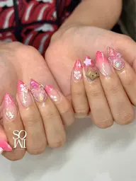 長さだし❌ ''ジェル フルアートコース''  派手めなデザインができるメニュー💁🏼‍♀️