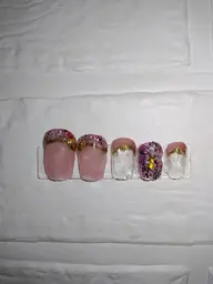 ハンドネイルパーツつけ放題