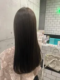 《お顔まわりが気になる方》メンテナンスカット+ポイント縮毛矯正+フルカラー🎊お顔まわり、前髪に🎊