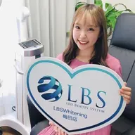 💗2回目以降の方ご利用可能💗ホワイトニング最新LEDライト8分2回照射‼️自社開発オリジナルジェルでキレイな🦷に✨