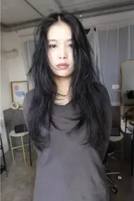 【韓国っぽ暗髪🇰🇷🖤】盛れる透明感カラー✨暗染め🫧🎧