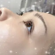 まつ毛パーマ モデル