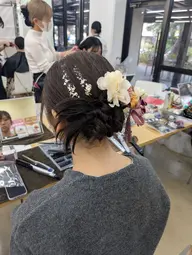 ​【お呼ばれの特別な日から日常のお出かけまで】上品な大人ヘアセット＜二子玉川、溝の口、三軒茶屋＞