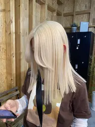 [定番人気♥]カット✂️➕ダブルカラー➕韓国式水トリートメント付［ブリーチ1回込み］