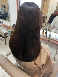 ❤️触れたくなる艶髪❤️【カット】+【酸性ストレート】+【ケアトリートメント】🌟