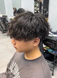 【メンズ限定】カット+ツイストスパイラルパーマ+カラー+3stepハホニコトリートメント✨ダメージ軽減コスメパーマ✨️