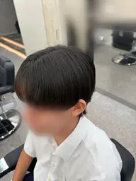 ✨️男性限定✨️癖はそんなに強くないけど髪の広がりが気になる方におすすめ💖カット✂️+ストレートパーマ🫧