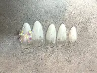 ホワイトグラデーション&ラメ　クリアオーロララインストーン⛄️おリボンパーツ🎀
