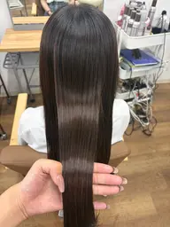<女性限定>サラツヤ縮毛矯正 ¥3300 カット不可