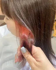 オンカラー+イヤリングデザインブリーチ(ダメージ軽減保湿剤付き)