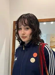 【女性限定‼️U25‼️】カット+パーマ+クイックトリートメント(予約確定はメッセージやり取り後になります)