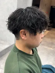 【メンズカット】+【ツイストスパイラルパーマ】が13500円✨【9月先着5名限定】メンズパーマ特化美容師が担当👦🏻