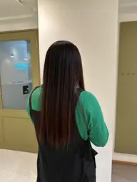 【梅雨前につるつる美髪に✨️美髪矯正+カット✂️】