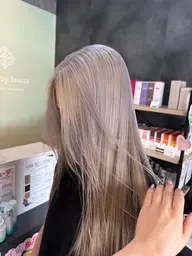 ブリーチリタッチ➕カラー➕トリートメント