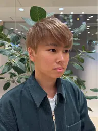 【初回限定】⚡️カット＋ハイトーンカラー(ブリーチ込み/前処理ケアトリートメント付き) ⚡️