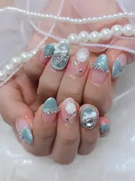 《オフ有り》韓国ネイル🎀パーツ多めうるちゅるネイル🧸💎